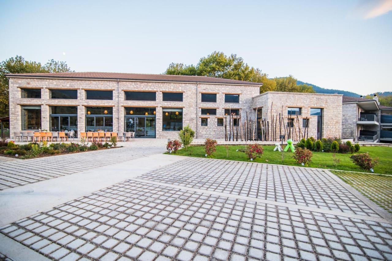 Oniropetra Boutique Hotel Karpenísion Exterior foto